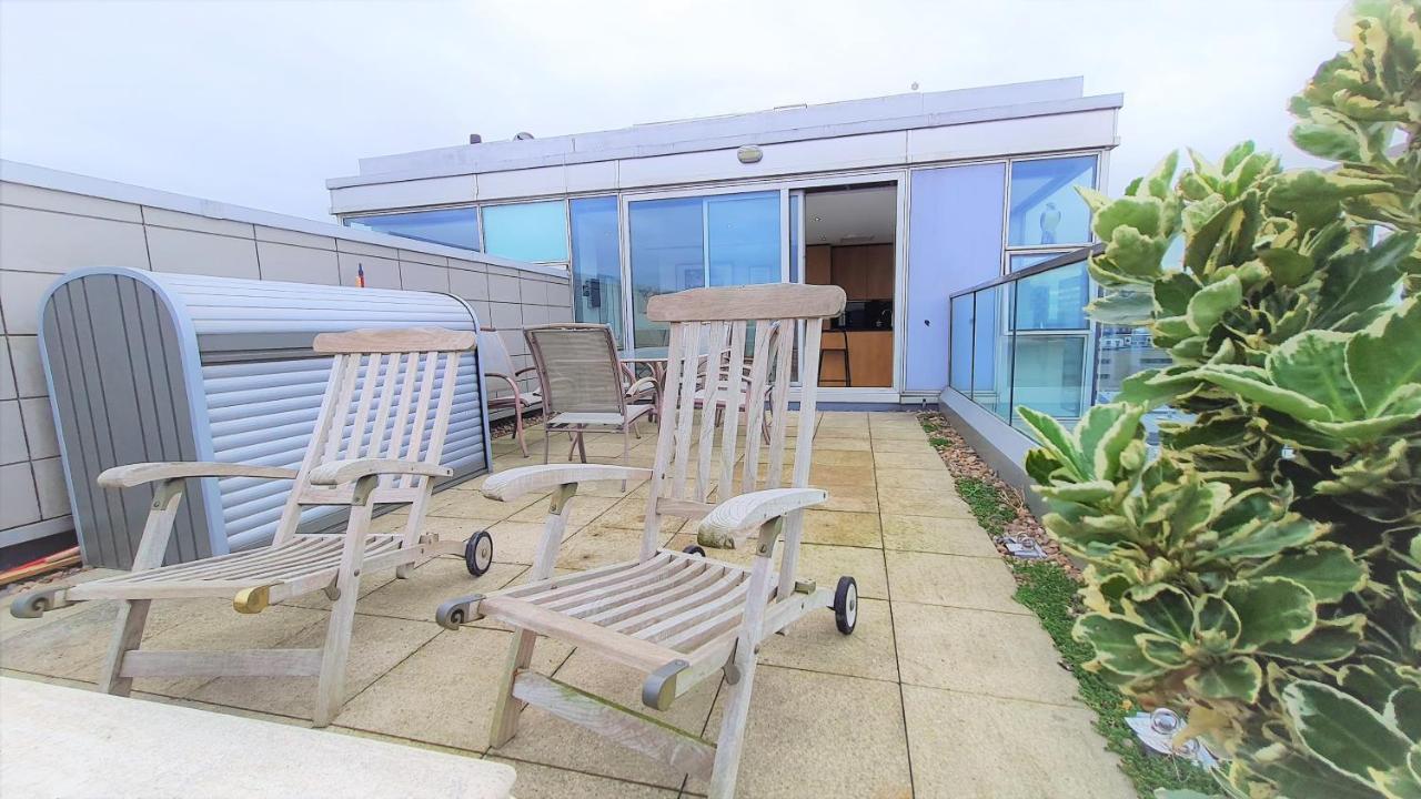 Sidemersey Livings- Unmatched Panoramic Views, Secure Parking, Beautiful Balcony- A To Remember Apartment